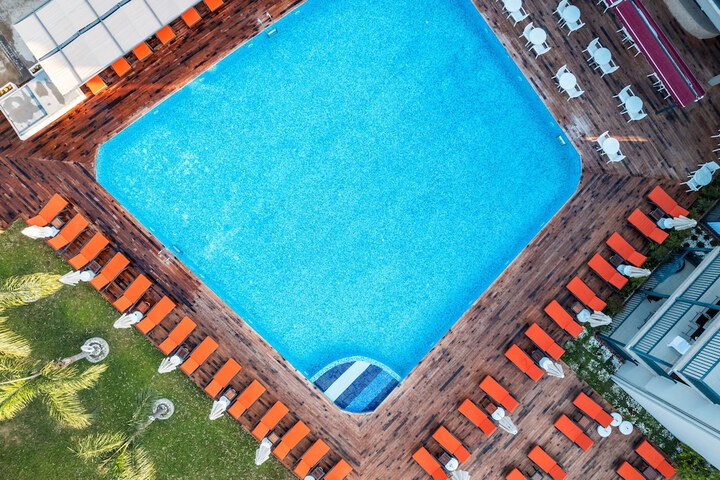 Pool 25 of 46