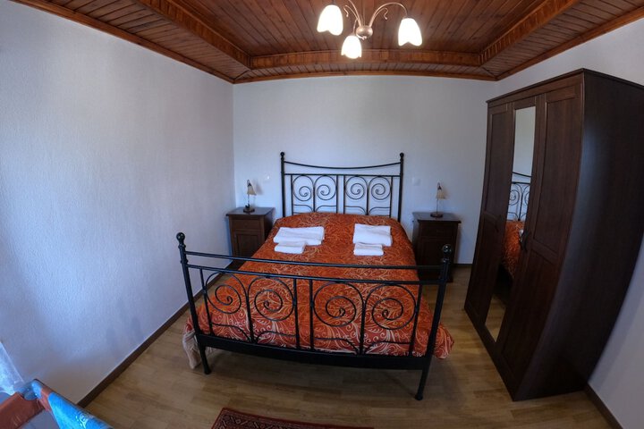 Room 3 of 26