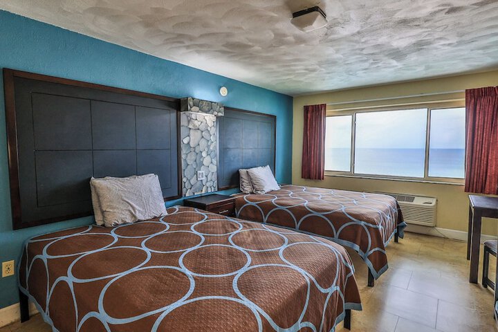2 Double Beds (50 of 59)
