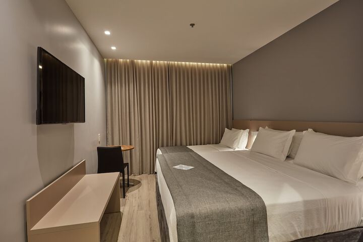 Room 11 of 53