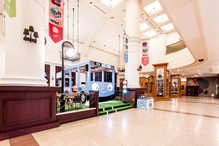 Lobby Photo
