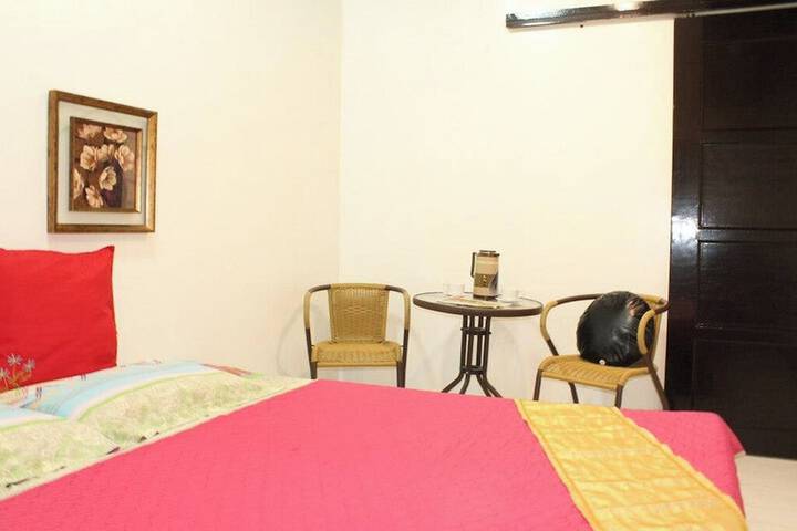 Room 21 of 32