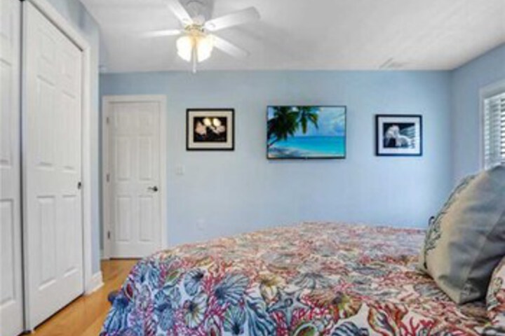 Room 72 of 80