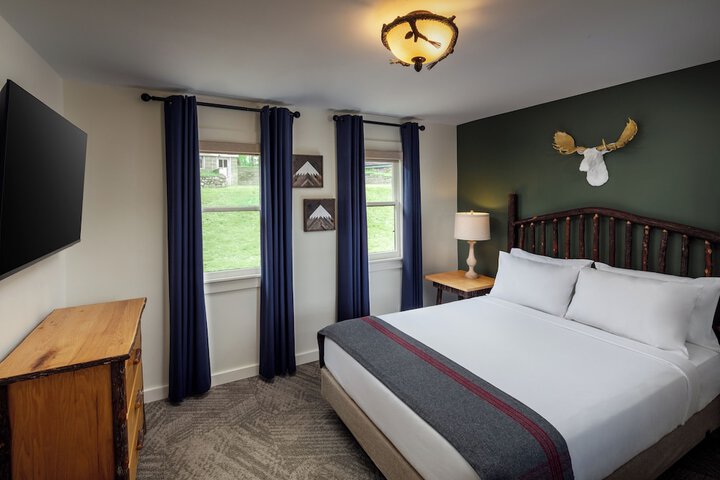 1 Bedroom Lodge Suite Double Bed Main Building (10 of 13)