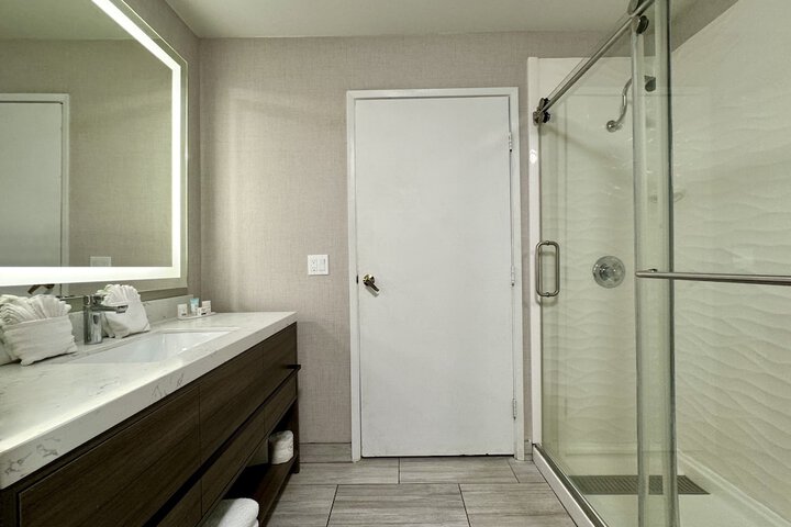 Standard | King Bed (20 of 23)