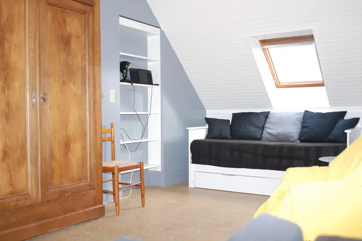 Room 5 of 20