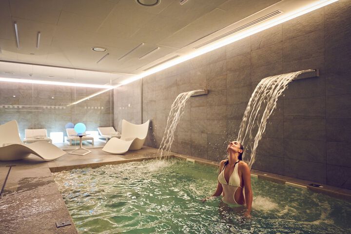 Pool 42 of 111