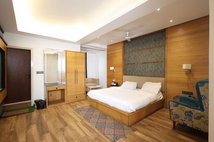 Room 35 of 54