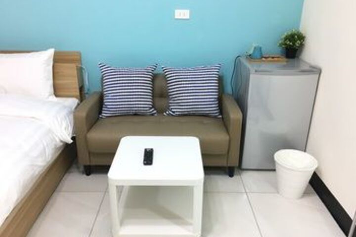 Room 33 of 34