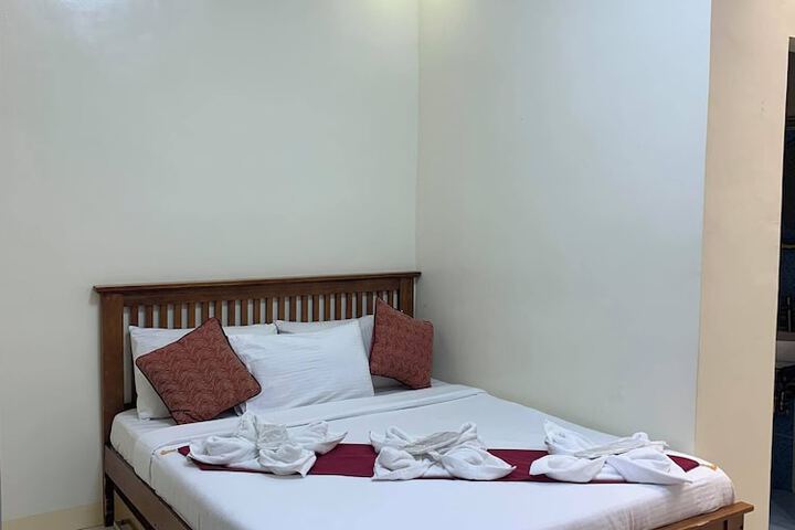 Room 6 of 31