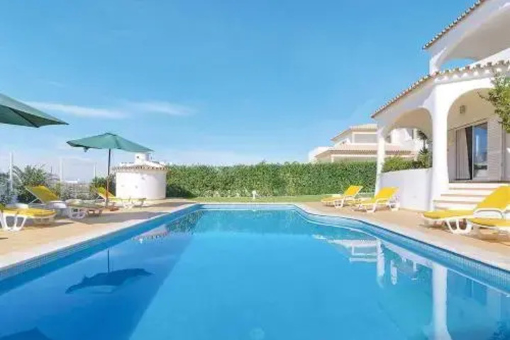 Pool 8 of 12