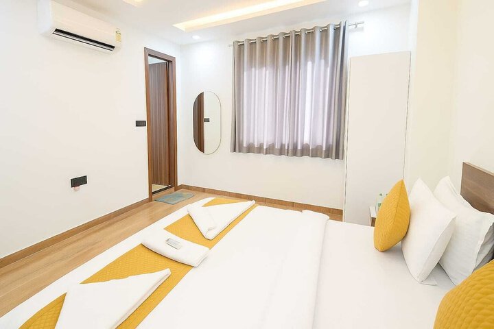 Room 14 of 33