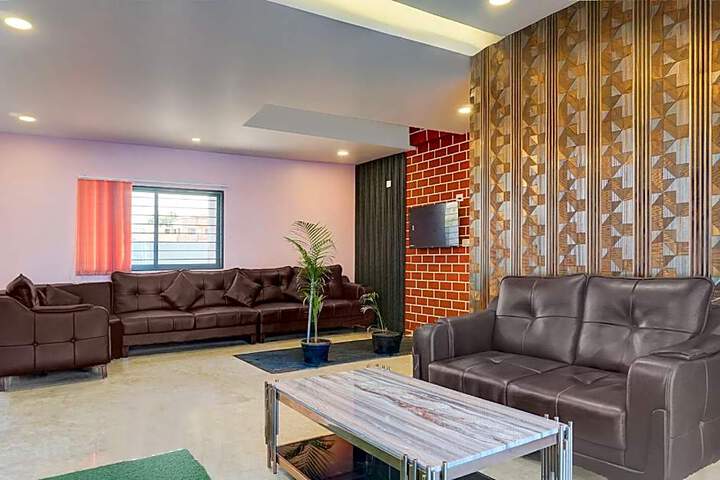 Hotel O Noble Nest