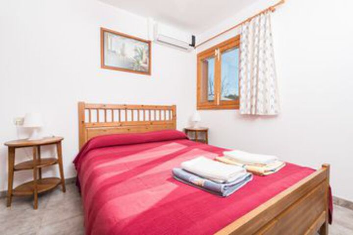 Room 1 of 13