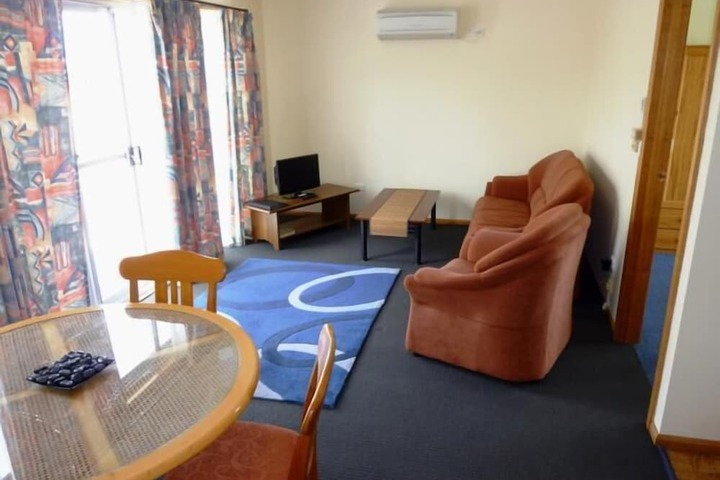 Room 16 of 35