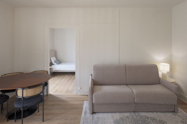 Room 18 of 51