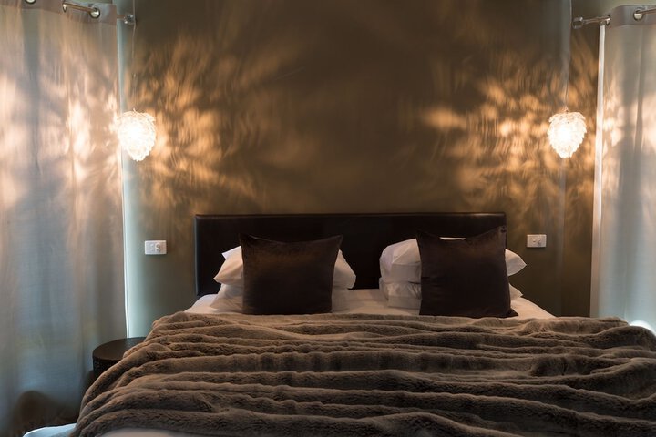 Room 4 of 27
