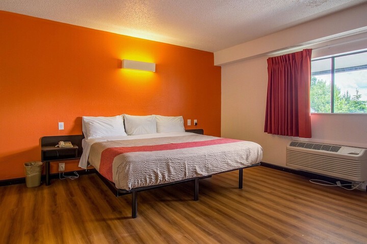 Room 19 of 47