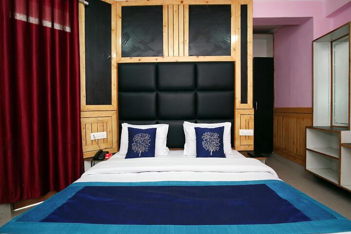Oyo 10399 Hotel Rosewood Inn