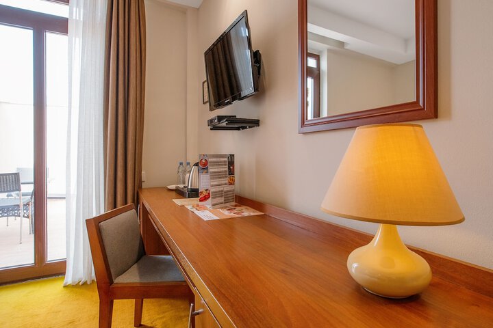 Room 19 of 79