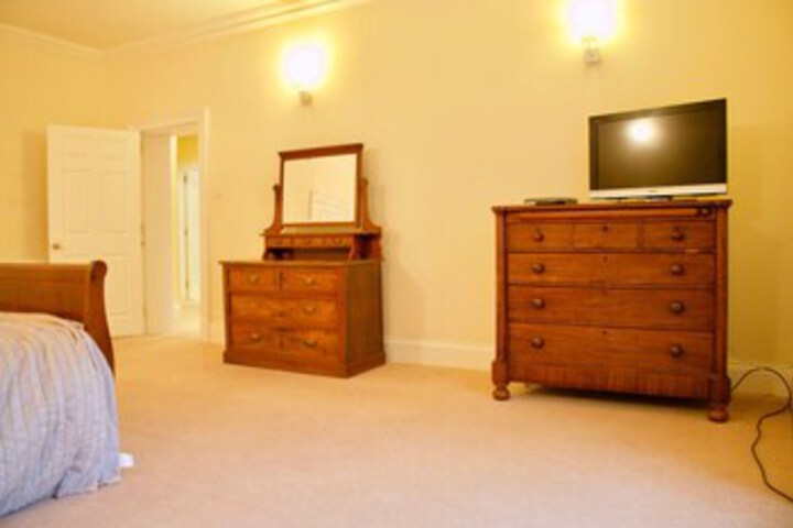 Room 15 of 24