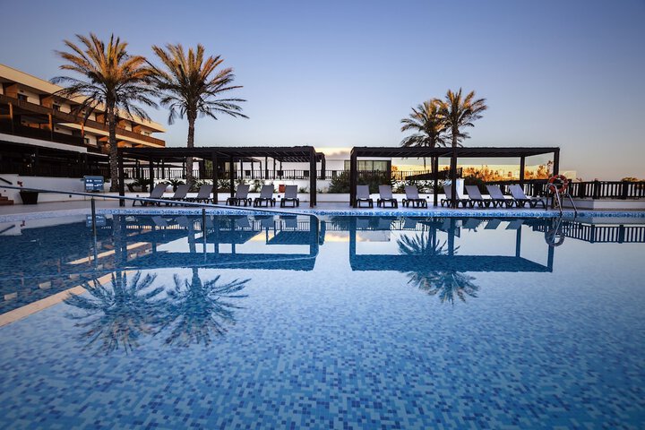 Pools & Facilities