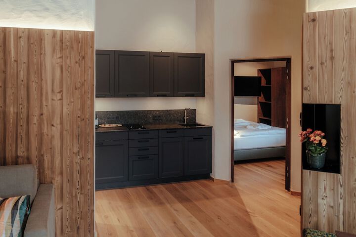 Room 30 of 94
