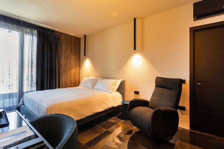 Room 6 of 29