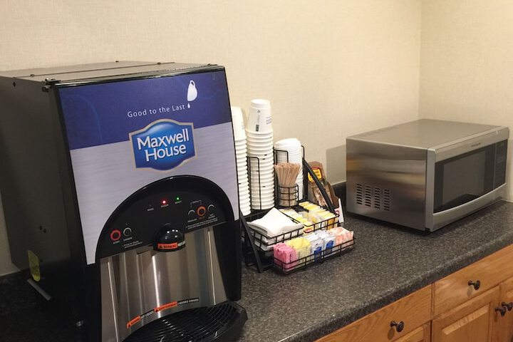 Breakfast/Coffee Service 13 of 15