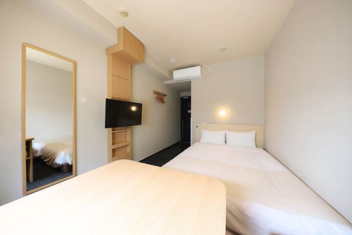 Room 7 of 41
