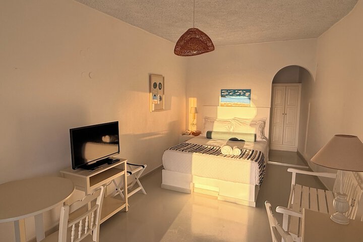 Room 4 of 50