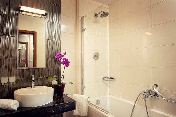 Clean Restrooms