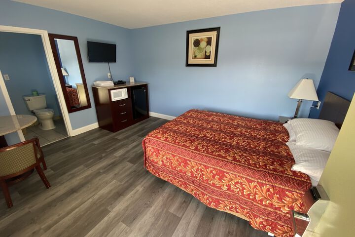 1 Queen Bed (49 of 69)