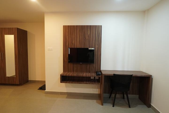 Room 36 of 63
