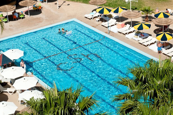 Pool 33 of 73