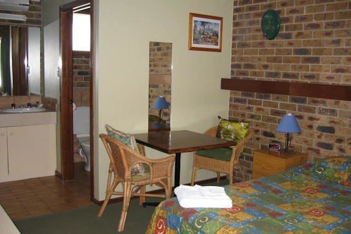 Room 2 of 26