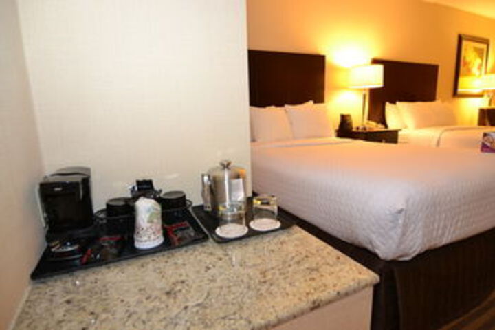 Room 33 of 53