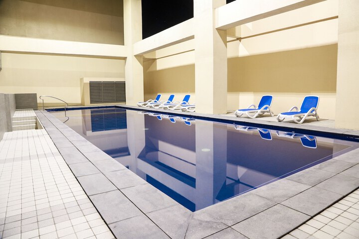 Pool 24 of 63