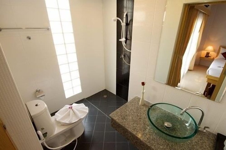 Room 15 of 29