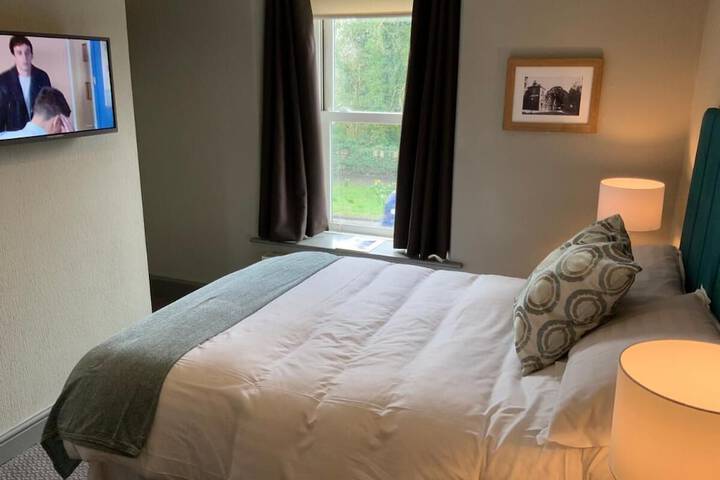 Room 16 of 32