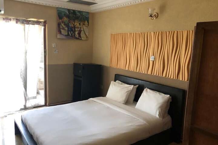 Room 30 of 71