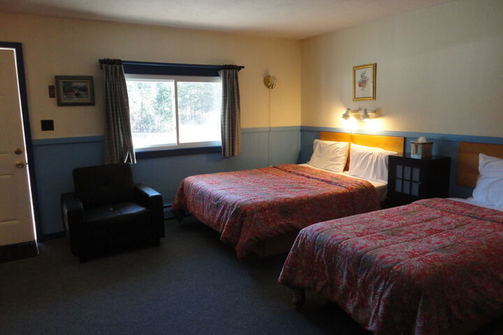 Room 15 of 48