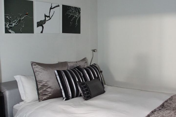 Room 5 of 37