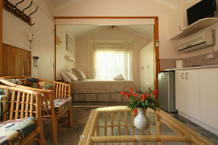 Room 16 of 177