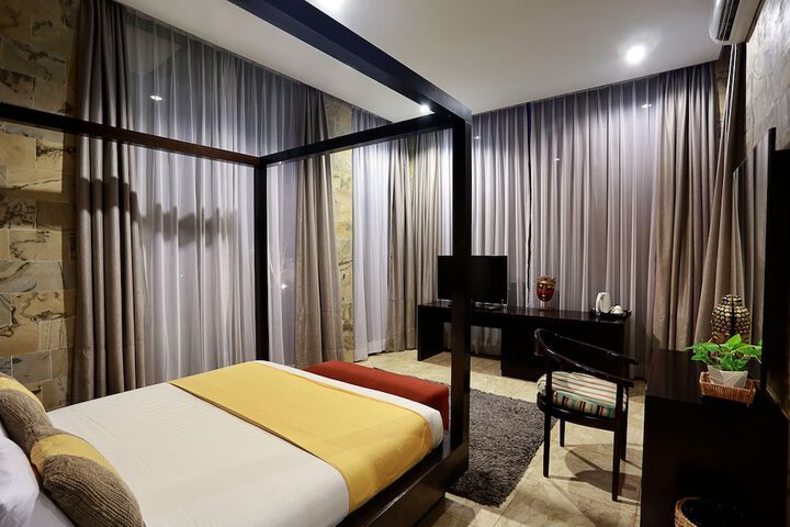 Room 3 of 55