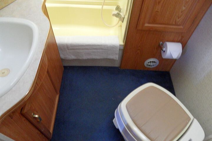 Room 14 of 27