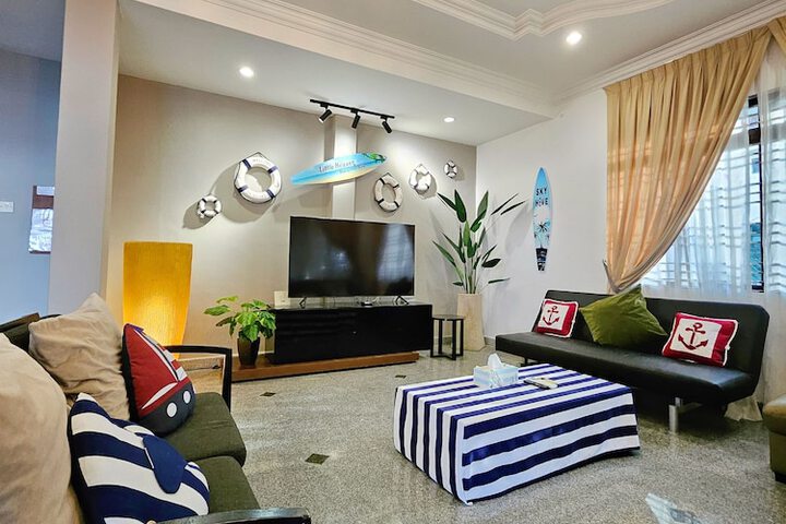 Room 32 of 62