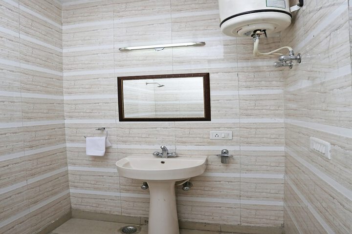 LOTUS PARK GURGAON HOTEL