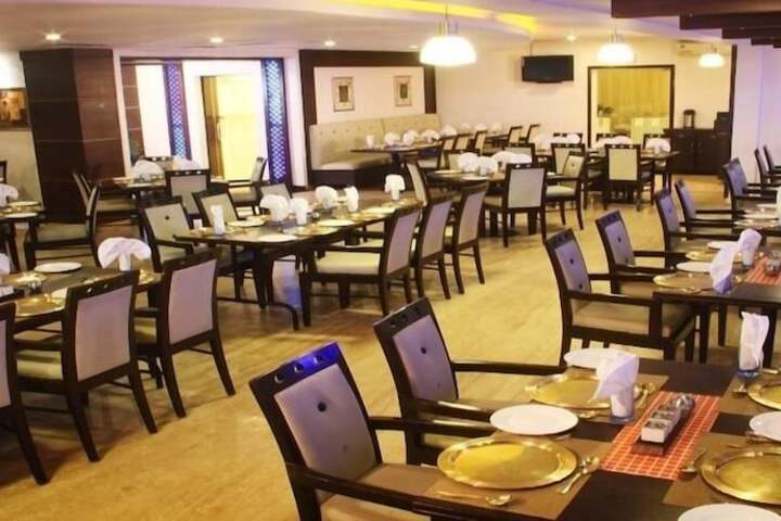 Dining Photos