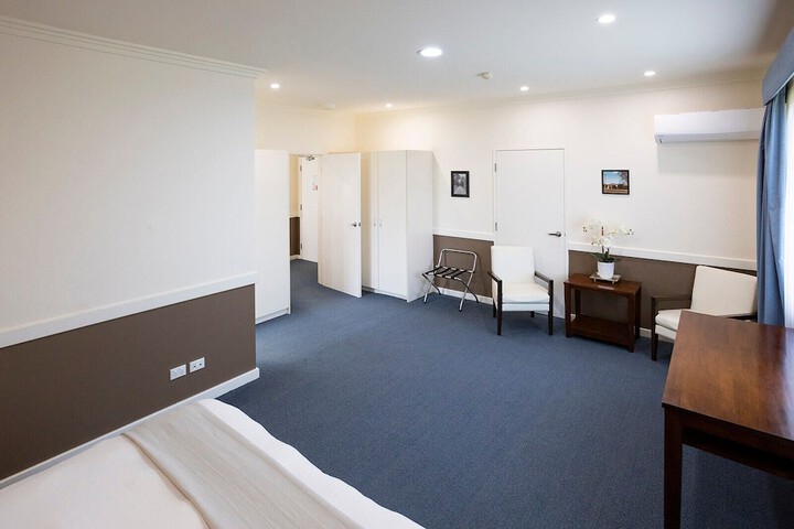 Room 16 of 69